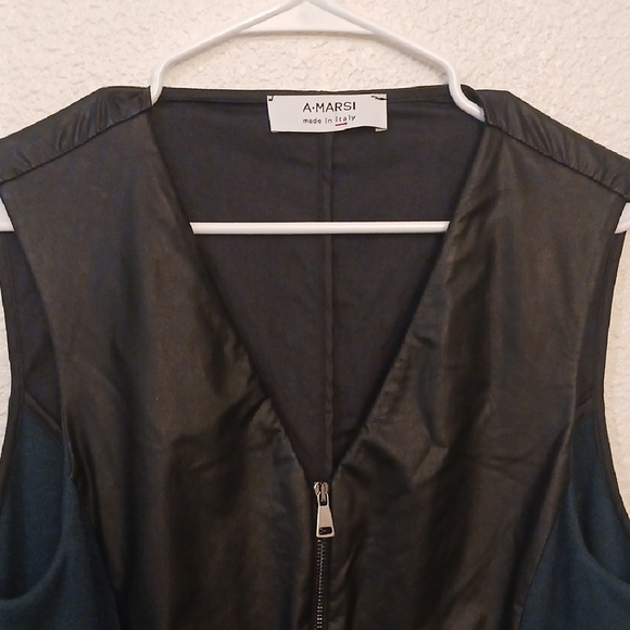 A.L.C. Black and Navy Sleeveless Vest - Picture 7 of 7